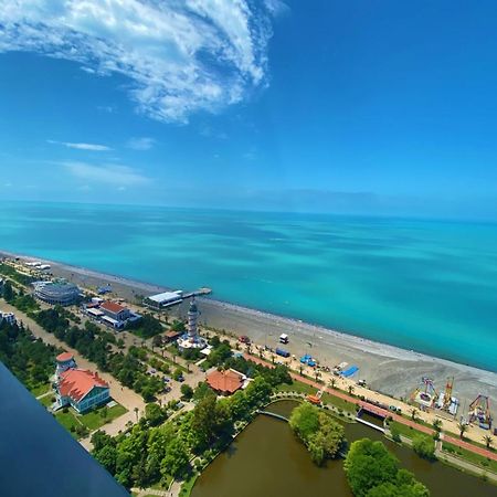 Batumi City Aparthotel Esterno foto