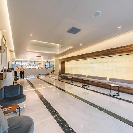 Batumi City Aparthotel Esterno foto