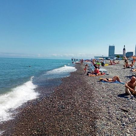 Batumi City Aparthotel Esterno foto