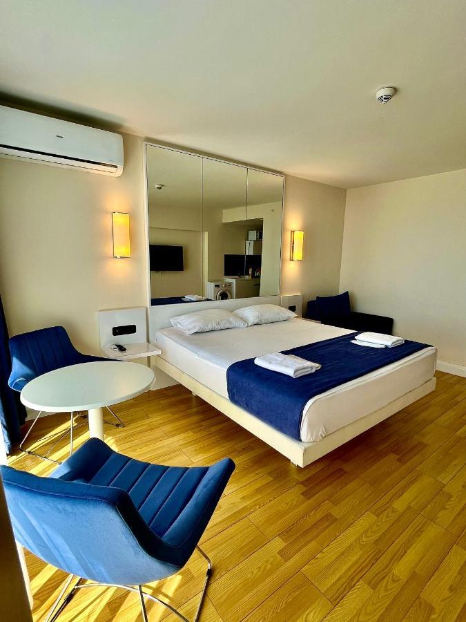 Batumi City Aparthotel Esterno foto