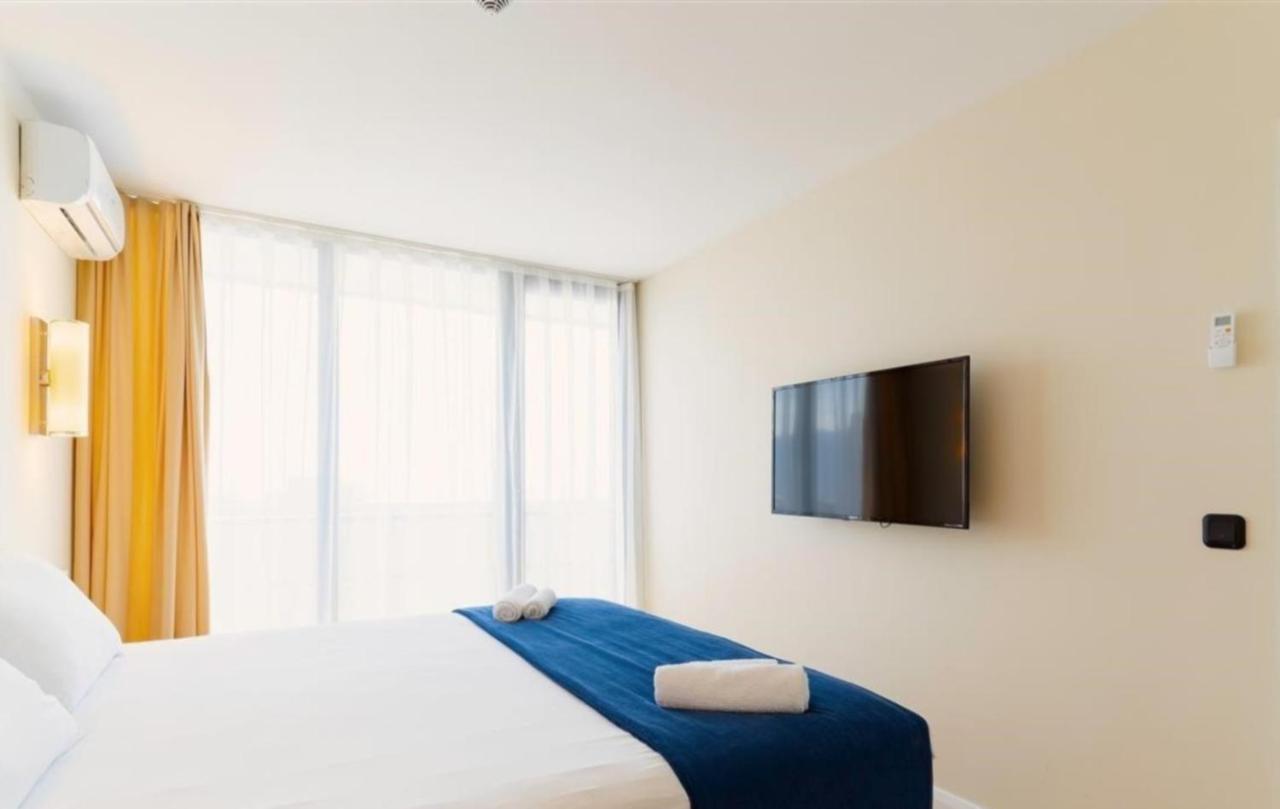 Batumi City Aparthotel Esterno foto