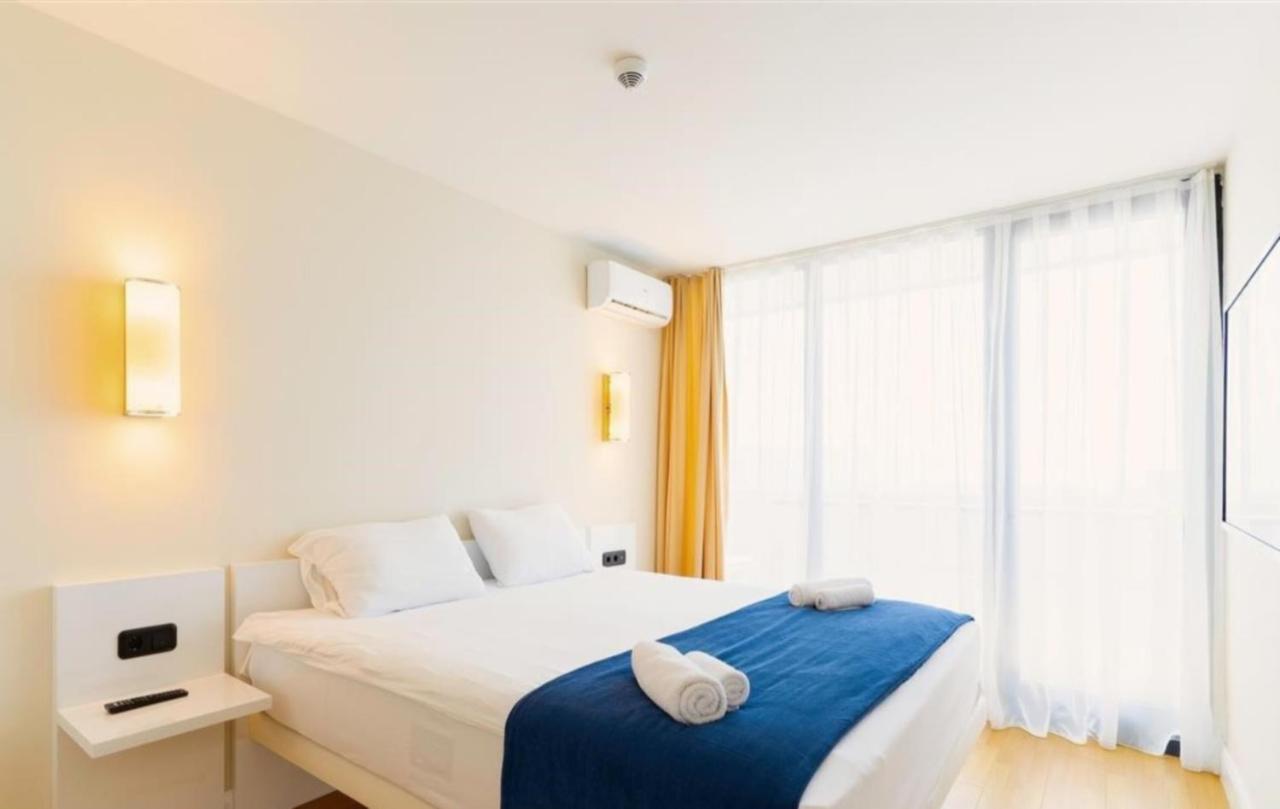 Batumi City Aparthotel Esterno foto