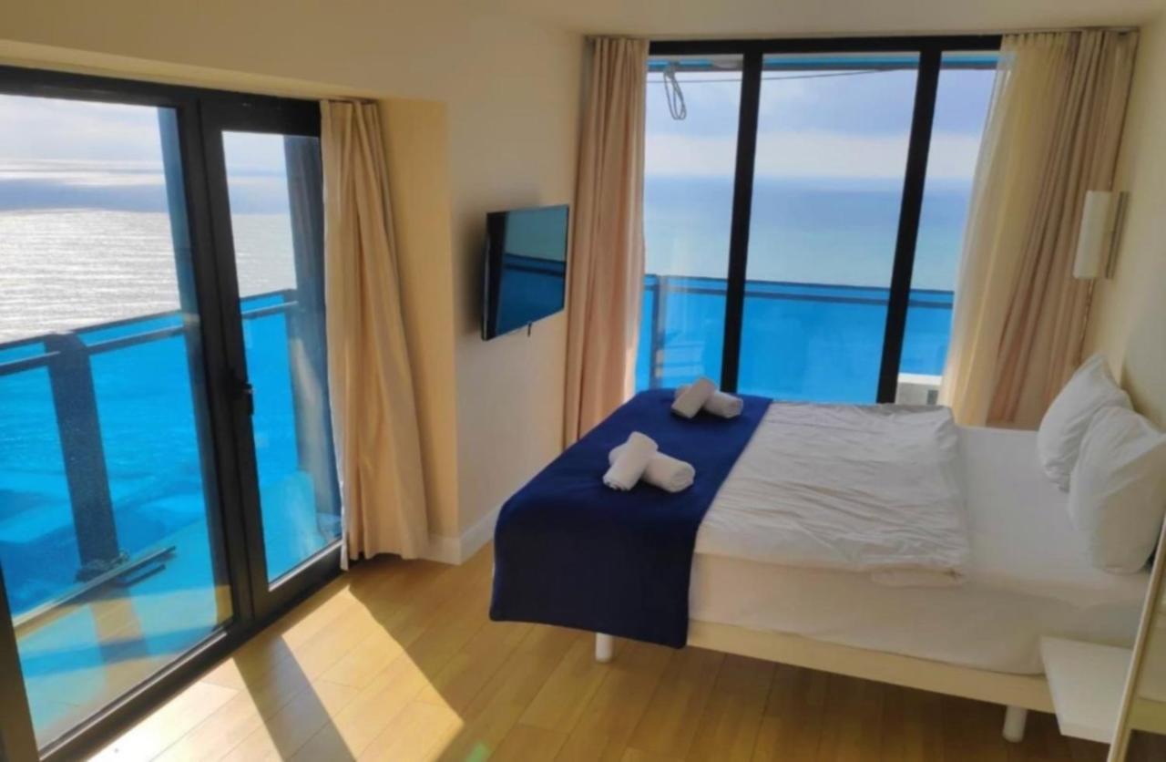 Batumi City Aparthotel Esterno foto